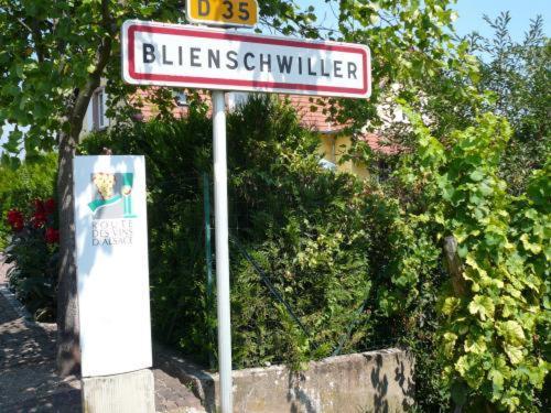 Hotel Winzenberg Blienschwiller Eksteriør bilde